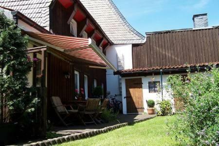Altes Tageloehnerhaus Von 1510 Mit Garten Und Parkplatz Goslar Dış mekan fotoğraf